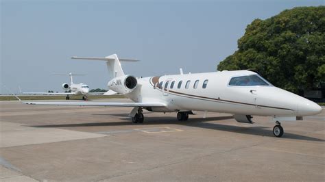 Learjet 75: LV.